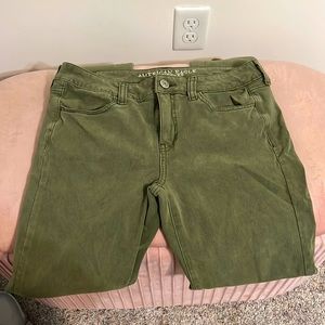 Olive green American Eagle Jean Jeggings women’s 10 long💚